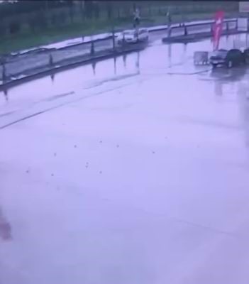 Diyarbakır’da trafik kazası güvenlik kamerasına yansıdı
