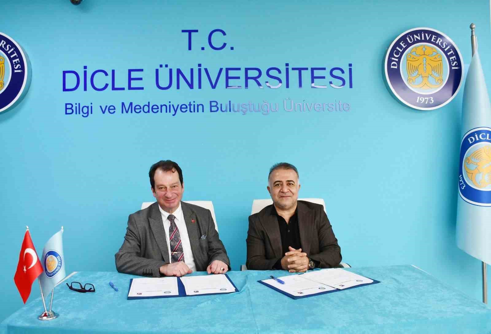 Diyarbakır’da üniversitesi personeline özel eğitim fırsatı
Diyarbakır’da üniversitesi personeline özel eğitim fırsatı