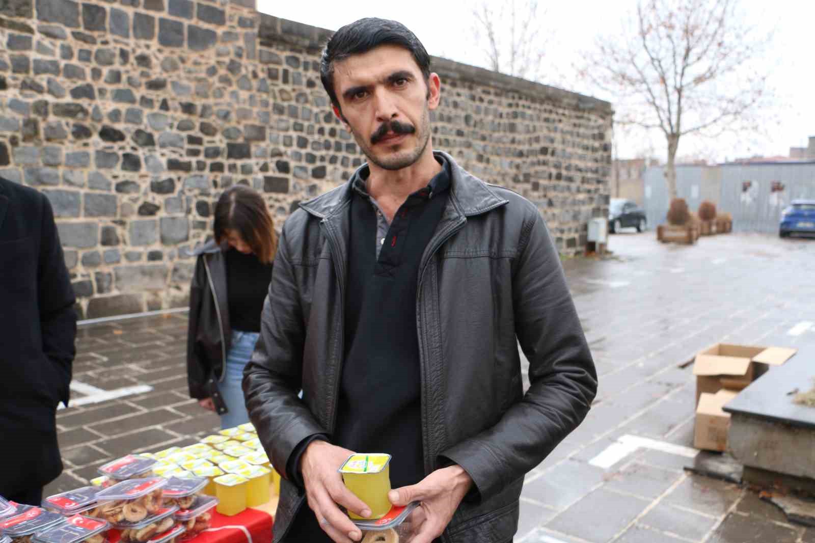 Diyarbakır’da vatandaşlardan Devlet Bahçeli’ye ’süreç’ teşekkürü
