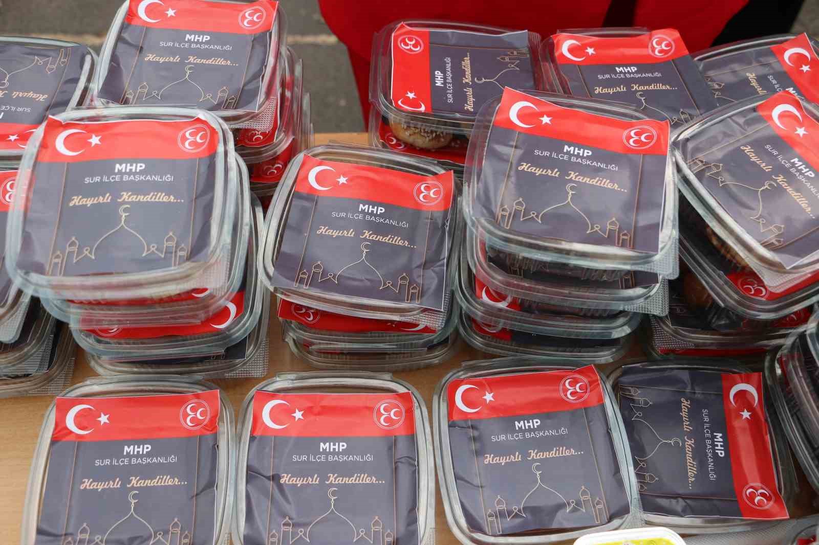 Diyarbakır’da vatandaşlardan Devlet Bahçeli’ye ’süreç’ teşekkürü
