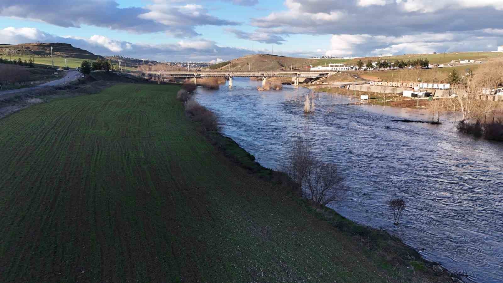 Diyarbakır’da yağışlar yüzde 248 arttı, rekoltede yüzde 50 artış bekleniyor

