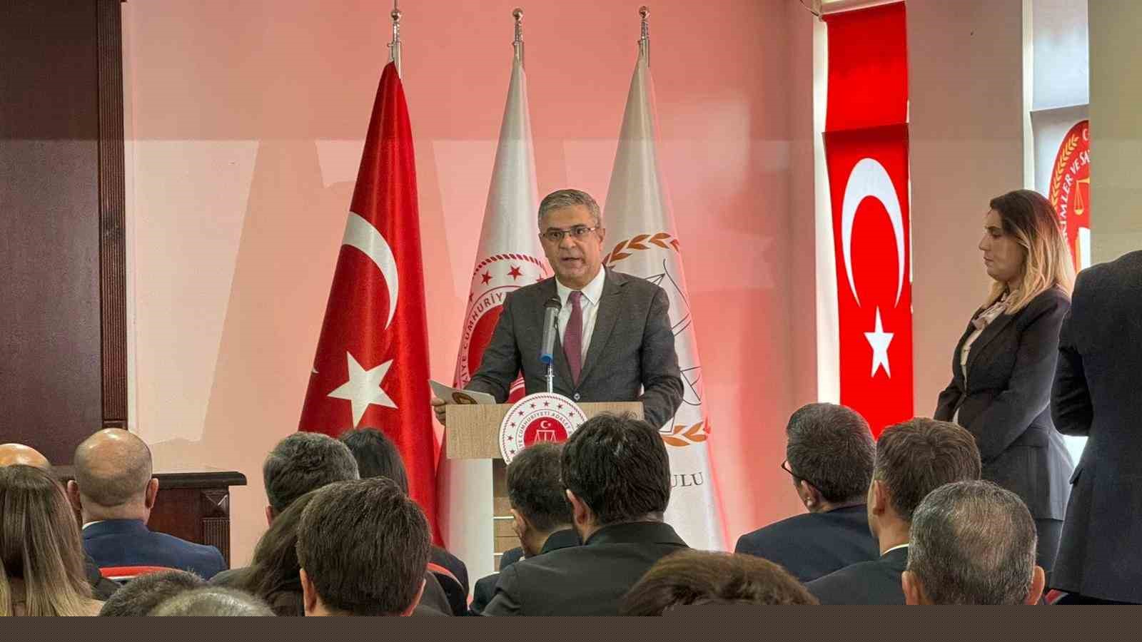 Diyarbakır’da ‘yasa dışı bahis ve sanal kumarla’ mücadelede hukuki süreç ele alındı
