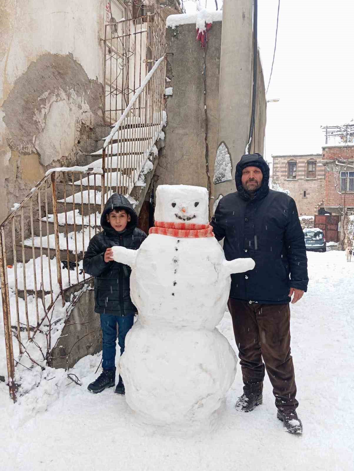 Diyarbakır’ın en güzel kardan adamı seçildi
