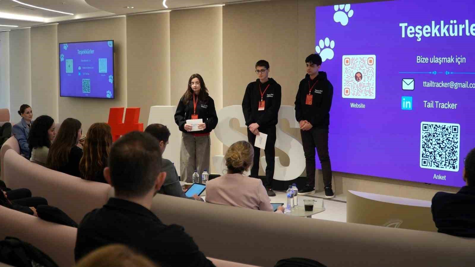 Diyarbakırlı öğrencilerden yapay zekada Türkiye çapında başarı
Diyarbakırlı öğrencilerden yapay zekada Türkiye çapında başarı