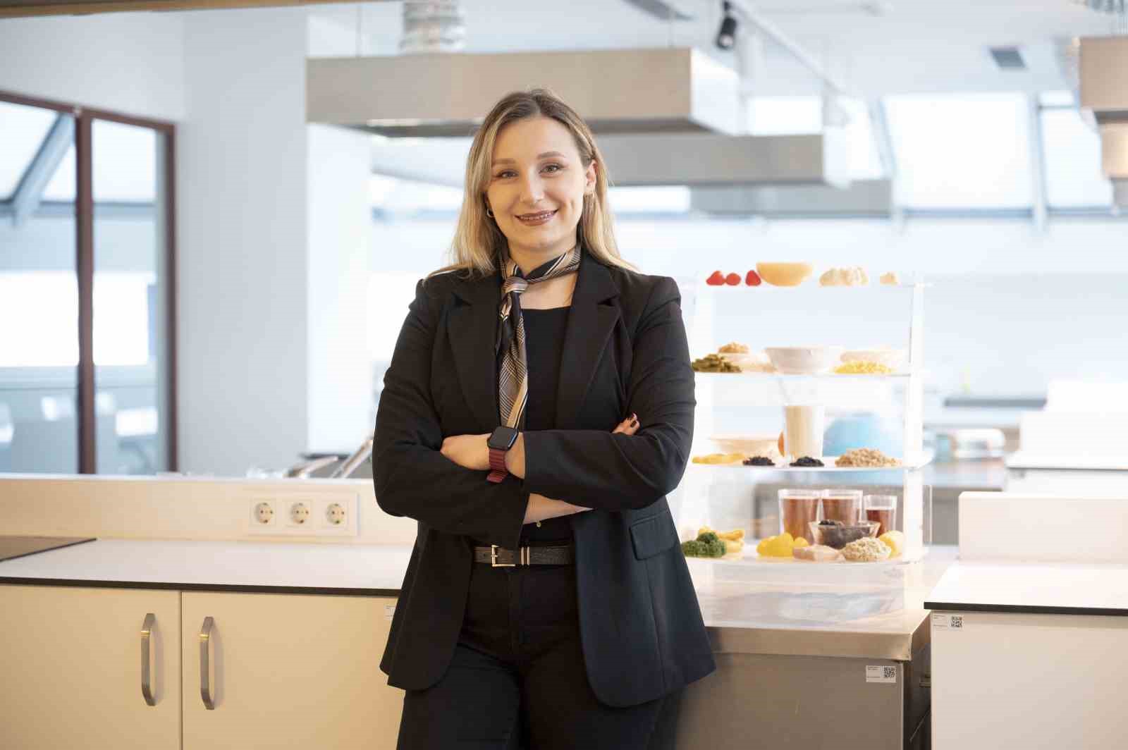 Diyetisyenden Ramazan uyarısı: İftarda suyu peş peşe içmeyin
