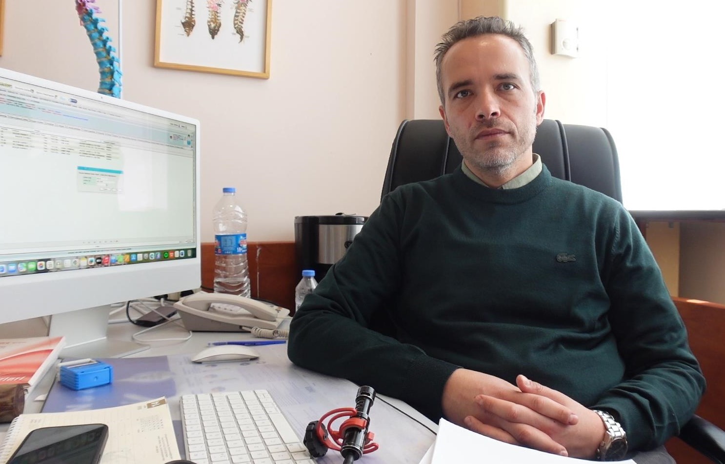 Doç. Dr. Anıl Agar’dan kamburluk uyarısı
