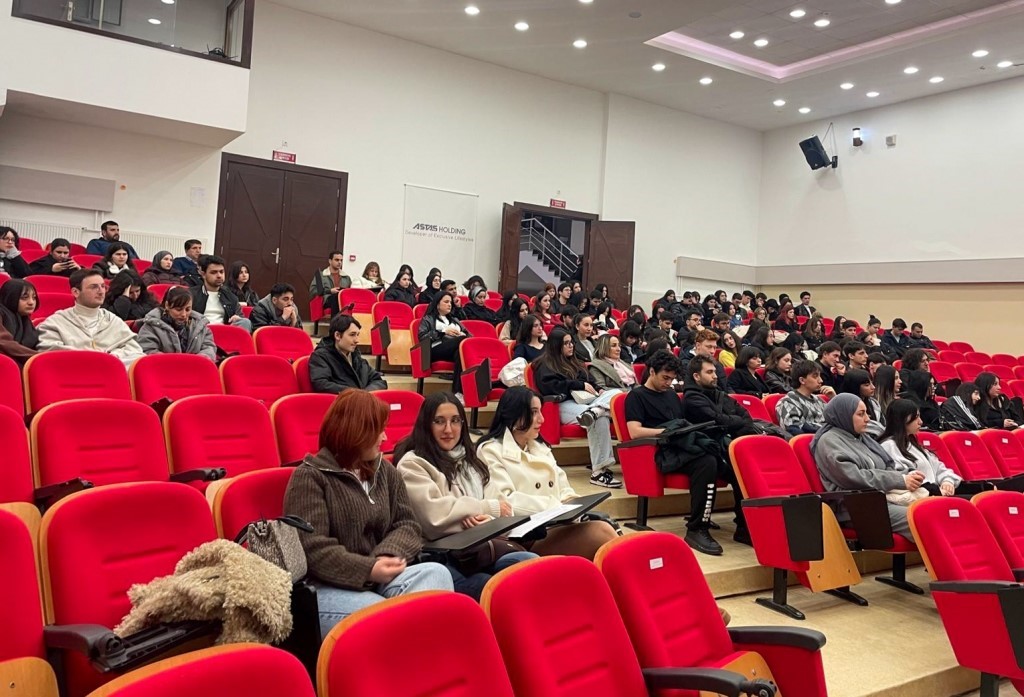 Doç. Dr. İşeri: "Yapay zeka bir araçtır, nihai karar insana aittir"
Doç. Dr. İşeri: "Yapay zeka bir araçtır, nihai karar insana aittir"