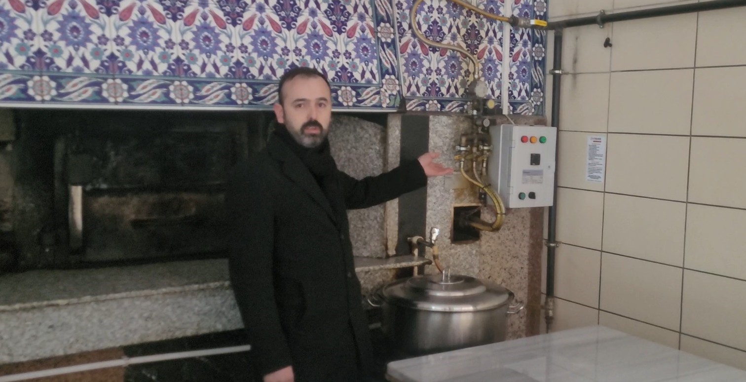 Doğal gaz kesintisi sebebiyle esnaf iş yerlerini açamadı
Doğal gaz kesintisi sebebiyle esnaf iş yerlerini açamadı