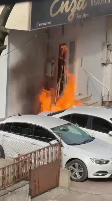 Doğal gaz kokusunun ardından kabusu yaşadılar: Film sahnesi gibi
