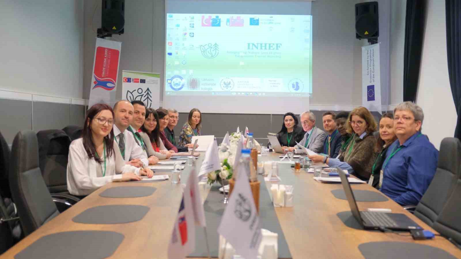 "Doğanın Yükseköğretime Entegre Edilmesi: Orman Banyosu" projesi başladı
