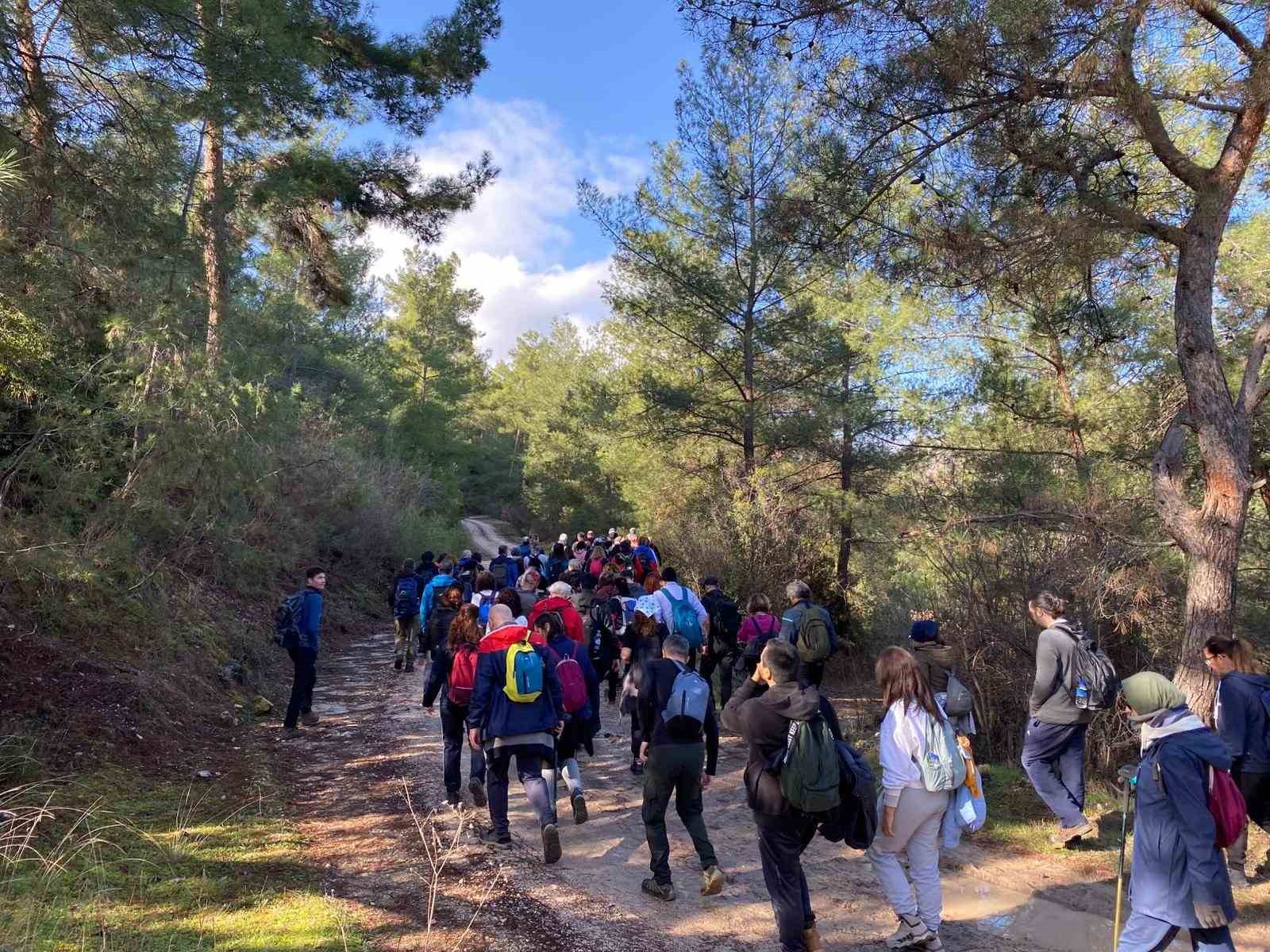 Doğaseverler Arapapıştı’da trekking etkinliğinde buluştu
