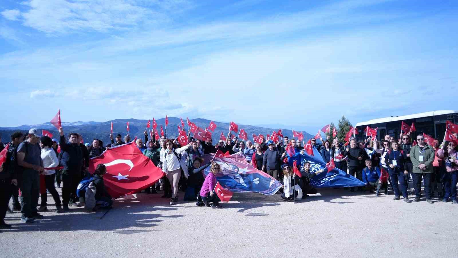 Doğaseverler Arapapıştı’da trekking etkinliğinde buluştu
