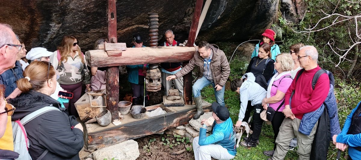 Doğaseverler Latmos’u gezdi
