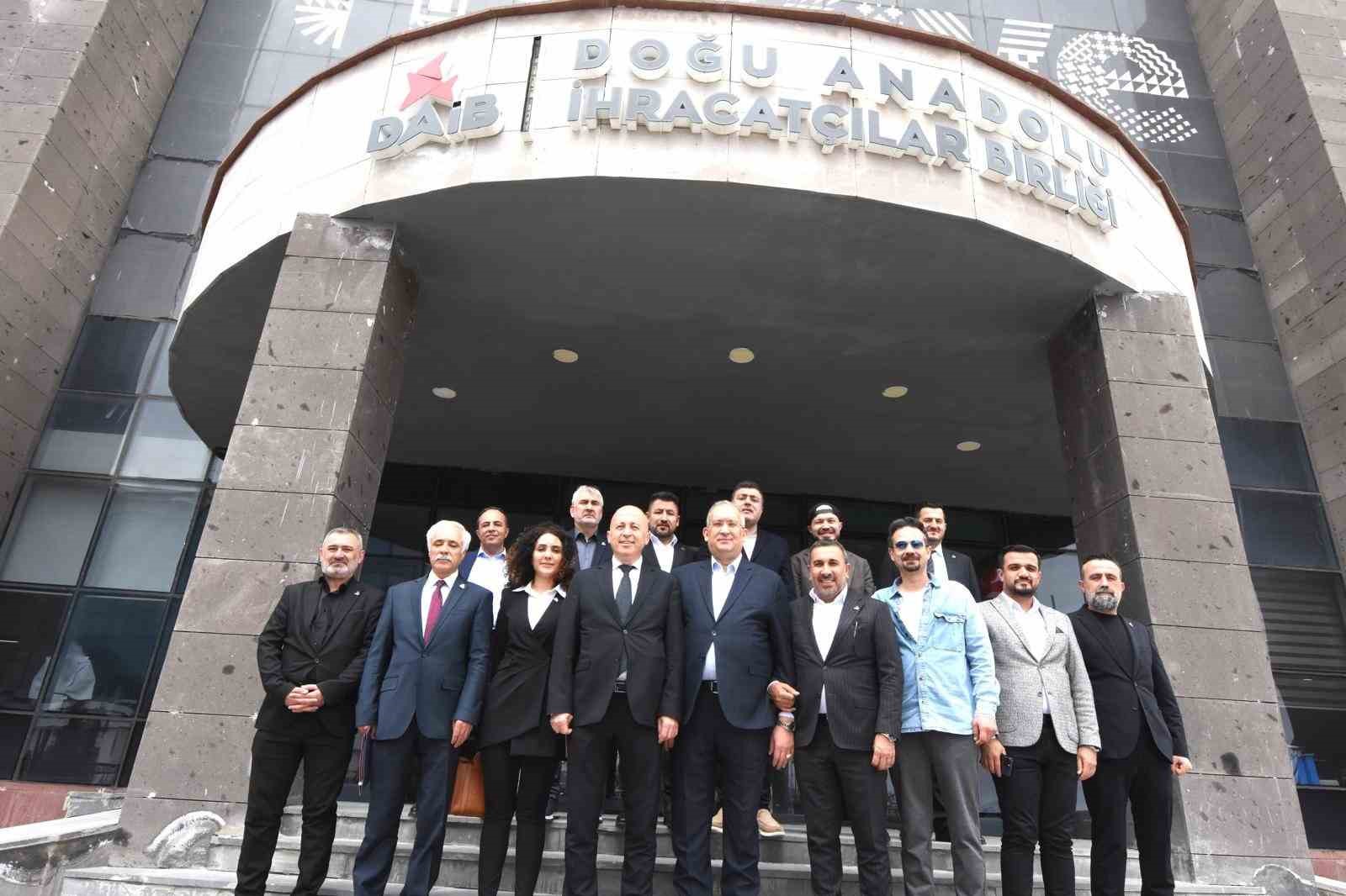 Doğu Anadolu İhracatçılar Birliği’nde görev dağılımı tamamlandı.
