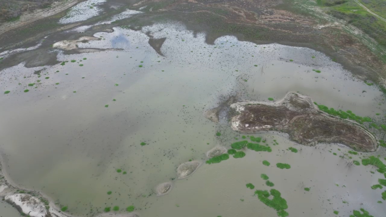 Doğuda kar batıda kuraklık: Gölette korkutan görüntü
