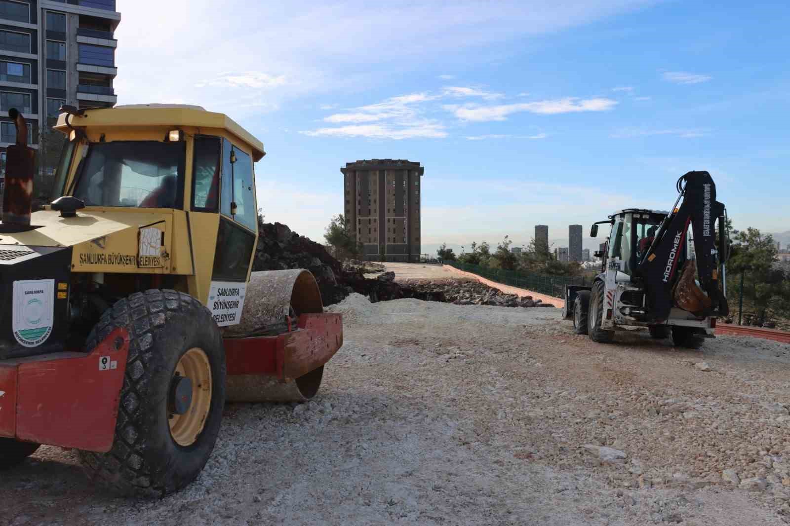 Doğukent’e 17 metrelik yol yatırımı
