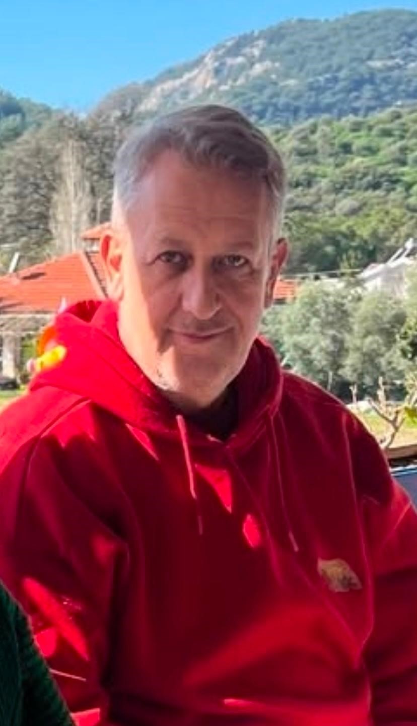 Doktorlar ‘yaşamaz’ dedi, eşinin desteği hayatta tuttu
