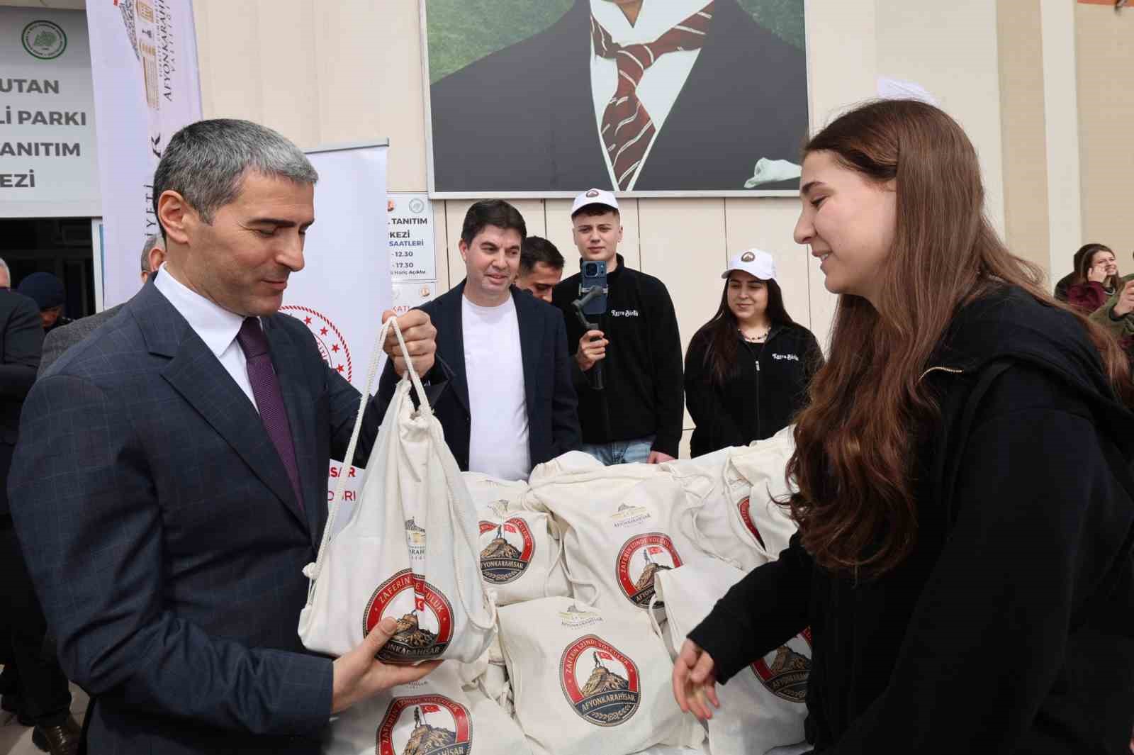 Dokuzuncu sınıf öğrencileri için ’Zaferin İzinde Yolculuk’ projesi hayata geçirildi

