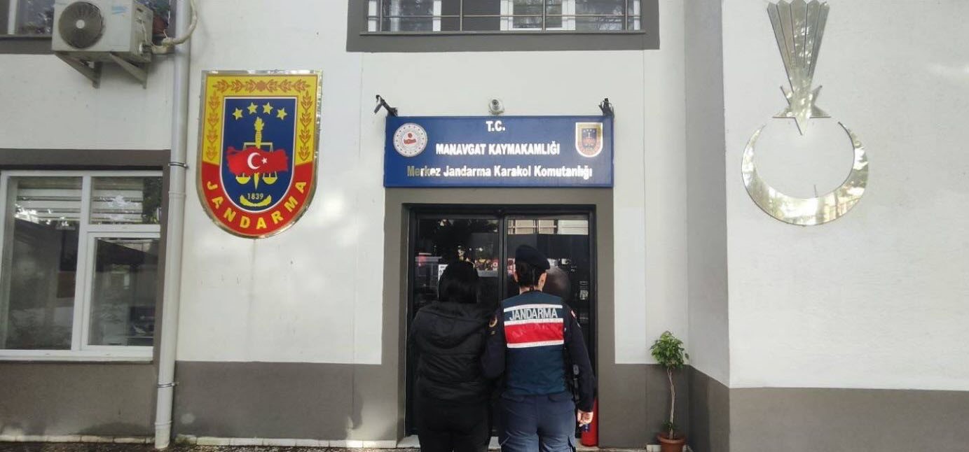 Dolandırıcılık suçundan 17 yıl 2 ay hapis cezasıyla aranan şahıs yakalandı
