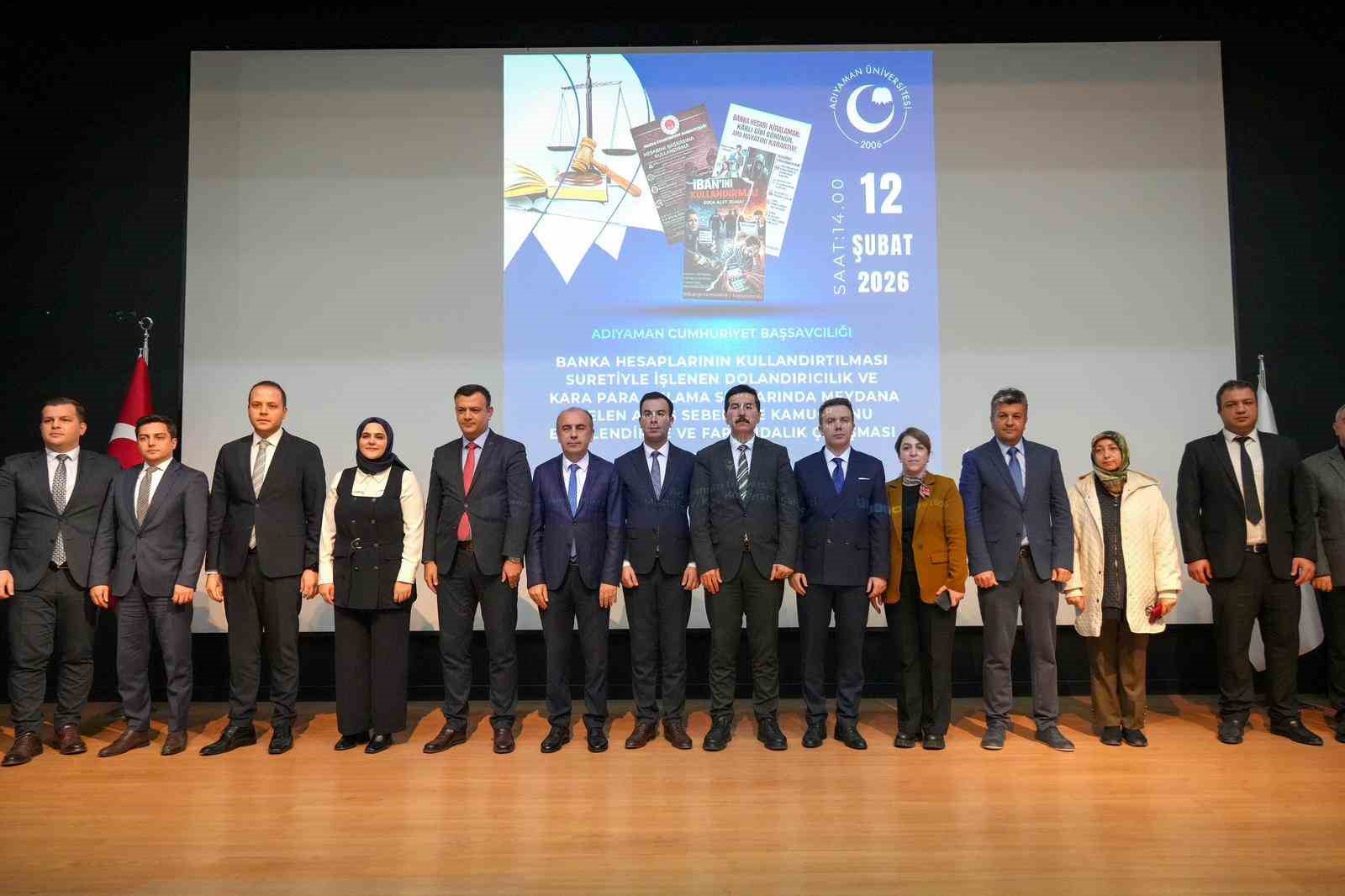 Dolandırıcılık ve kara para ile mücadeleye yönelik farkındalık programı düzenlendi
Dolandırıcılık ve kara para ile mücadeleye yönelik farkındalık programı düzenlendi