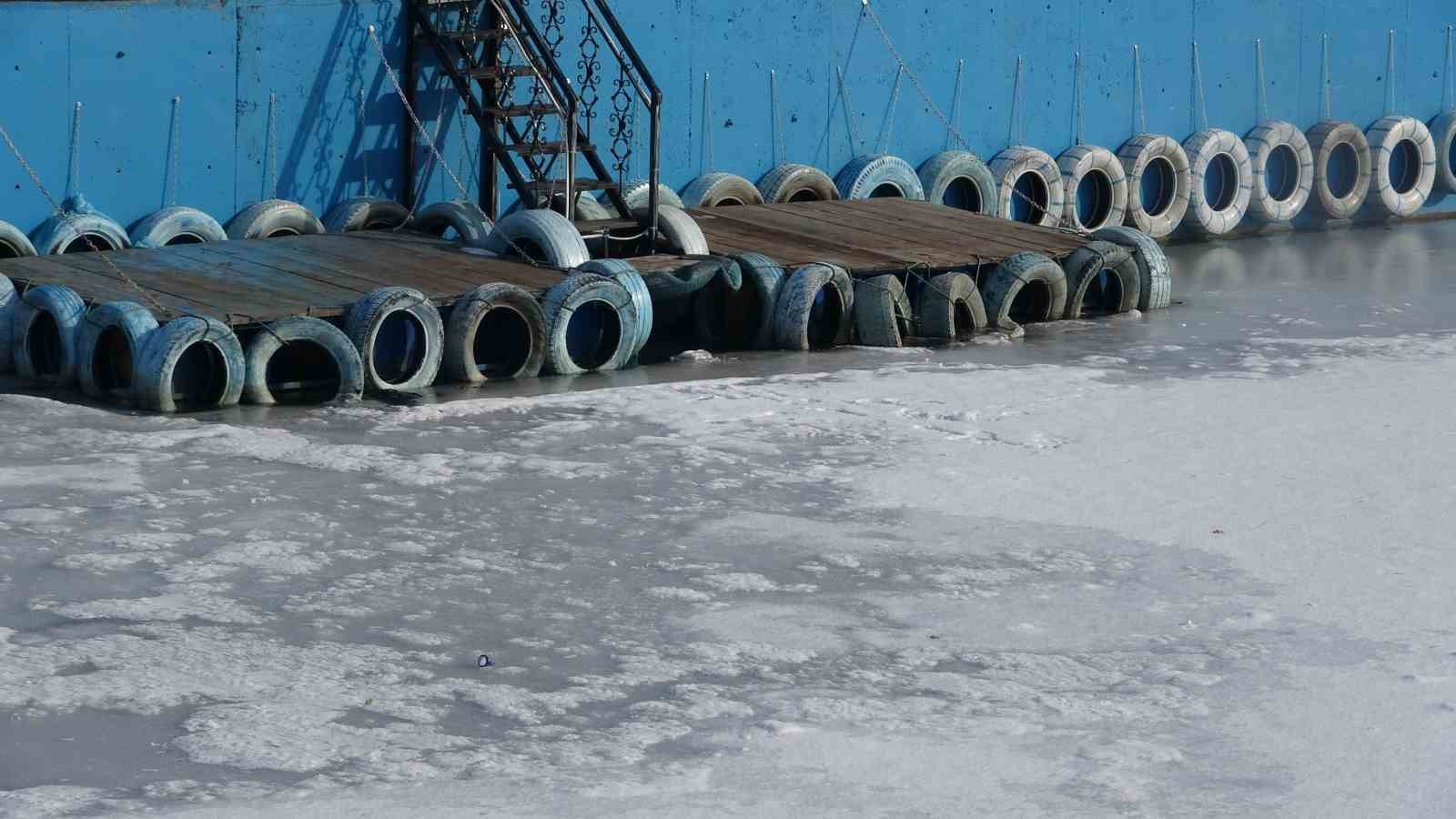 Dondurucu soğuklar araçları çalıştırmadı
Dondurucu soğuklar araçları çalıştırmadı