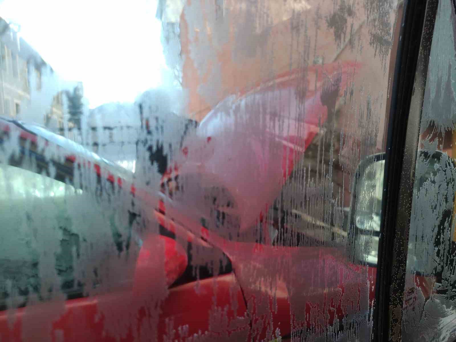 Dondurucu soğuklar araçları çalıştırmadı
Dondurucu soğuklar araçları çalıştırmadı