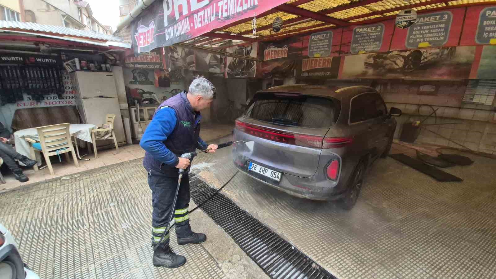 Dondurucu soğuklar ve kar yağışı oto yıkama taleplerini düşürdü
