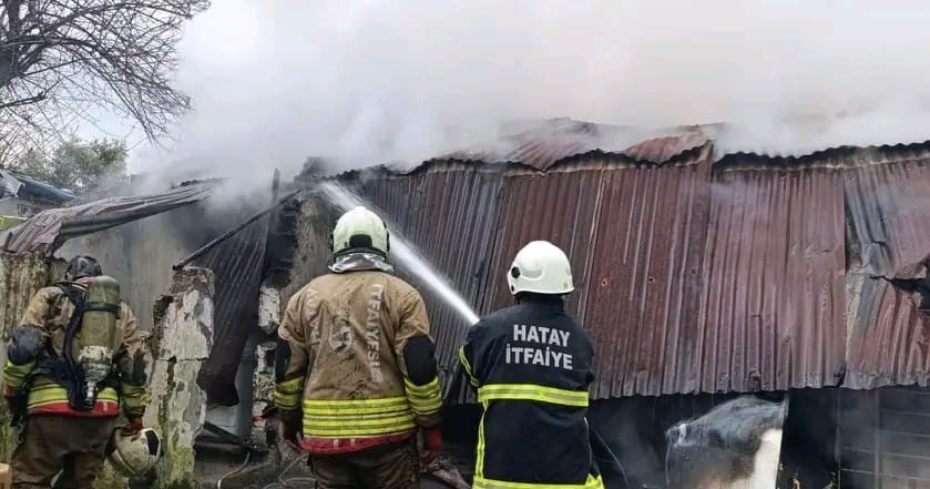 Dörtyol’da ev yangını
