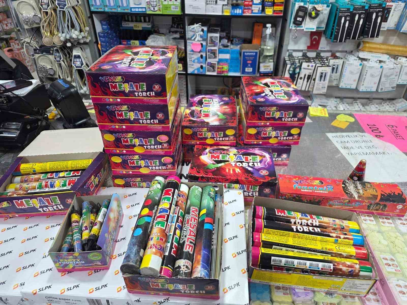 Dörtyol’da; maytap, havai fişek, meşale satışı yapanlar denetlendi
