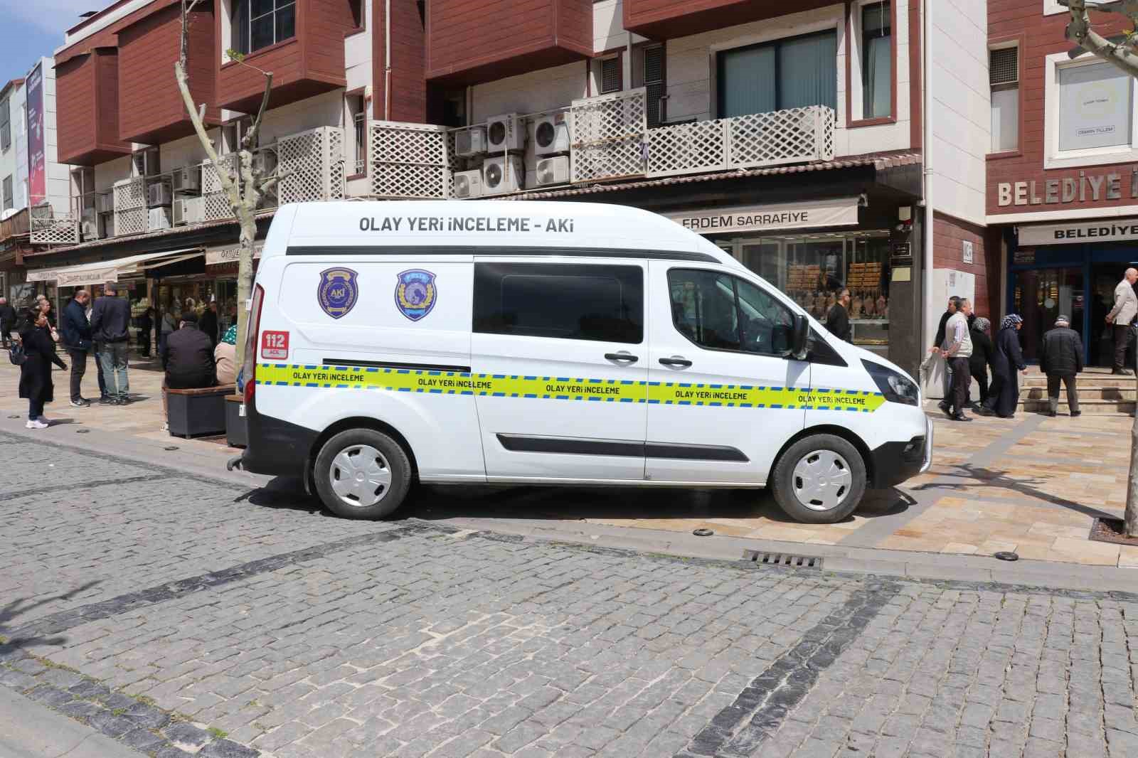 Döviz bürosunda çıkan kavgada 1 kişiyi silahla yaralan zanlı tutuklandı
