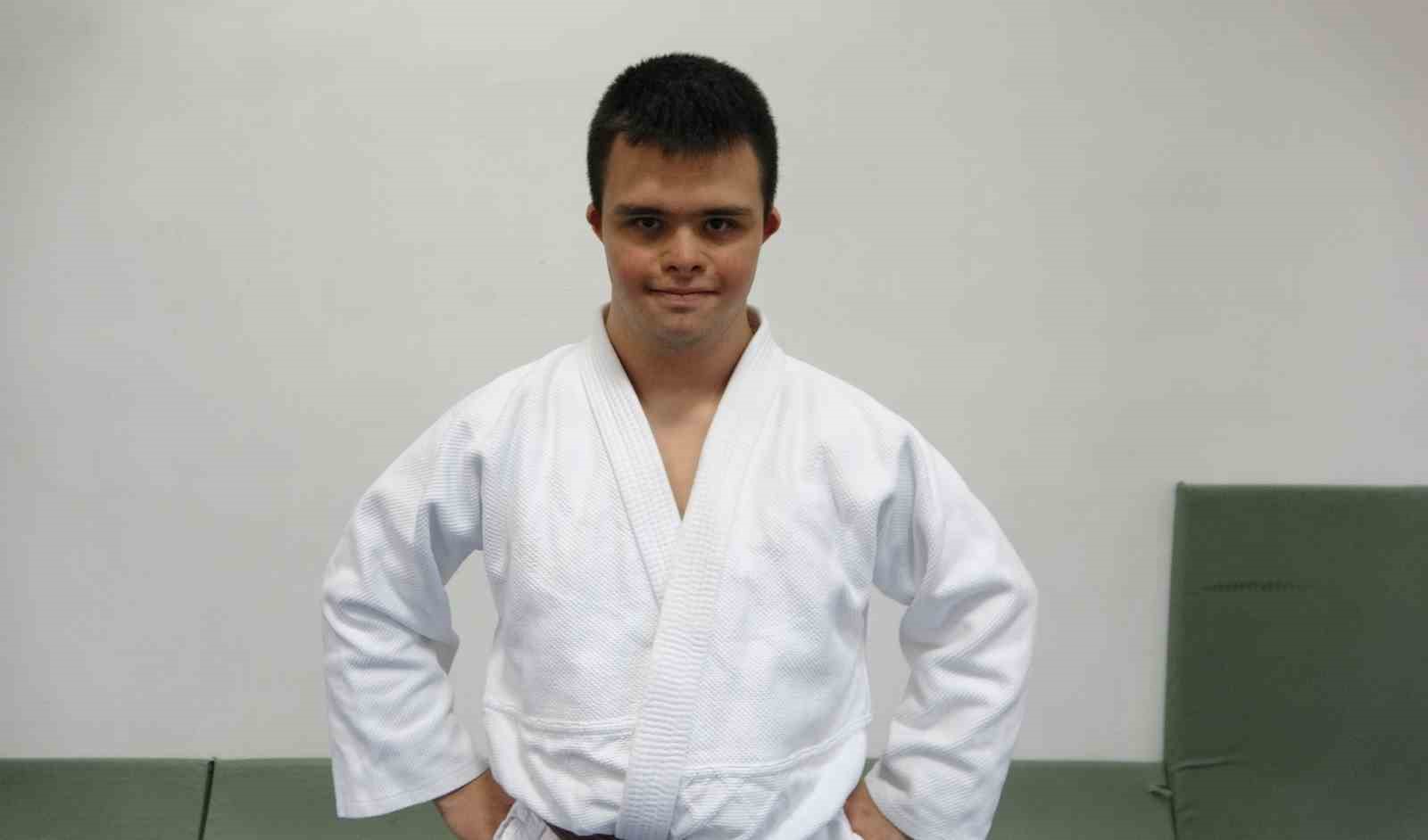 Down sendromlu judocu Mustafa Erbil, Dünya Şampiyonası yolunda
