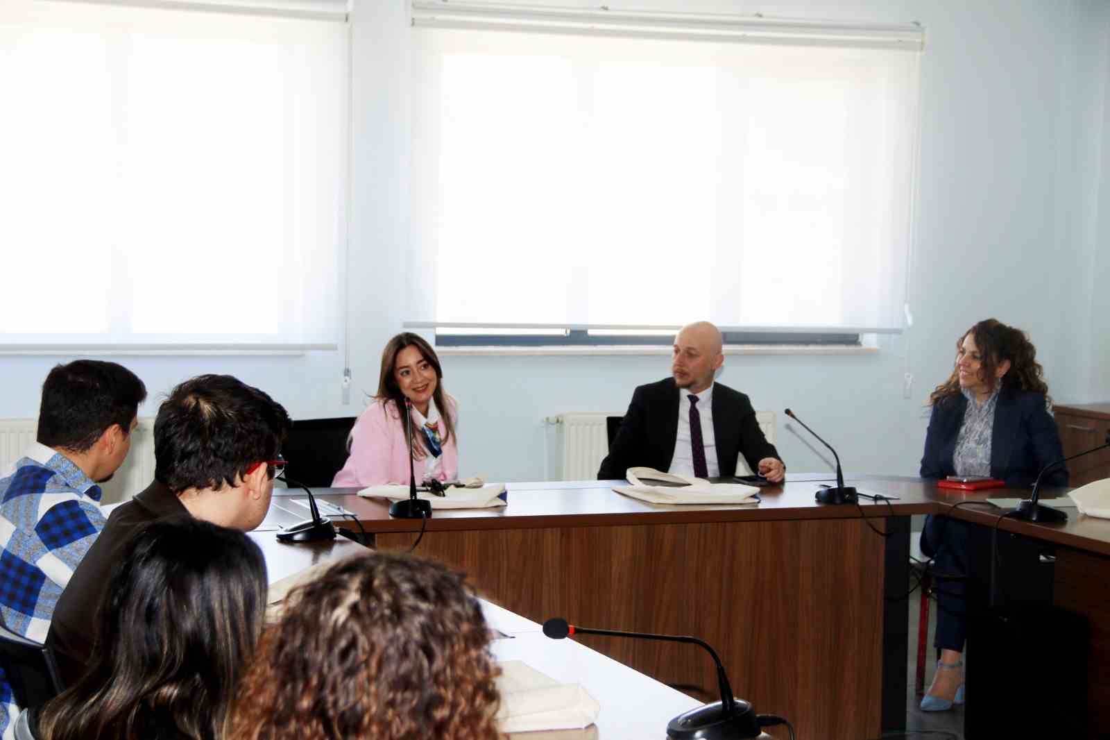 DPÜ Öğrencileri Kütahya OSB’de
