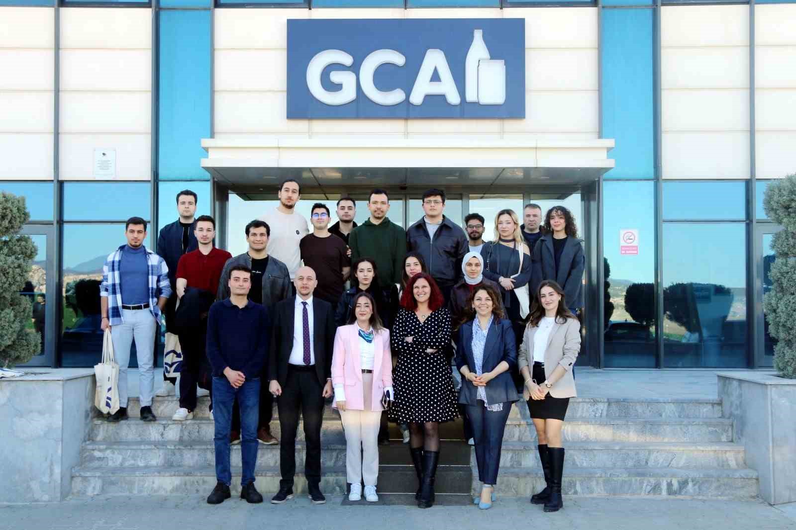 DPÜ Öğrencileri Kütahya OSB’de
