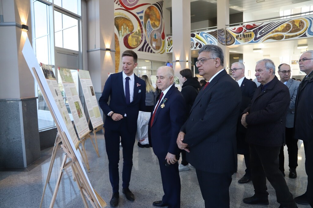 DPÜ’de "Misafirperver Bir Devlet" başlıklı konferans ve sergi
