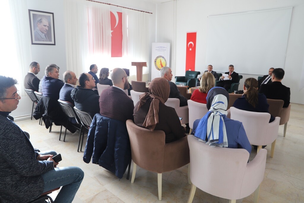 DPÜ’de ’Uygulama ve Araştırma Merkezleri Müdürler Toplantısı’ gerçekleştirildi
