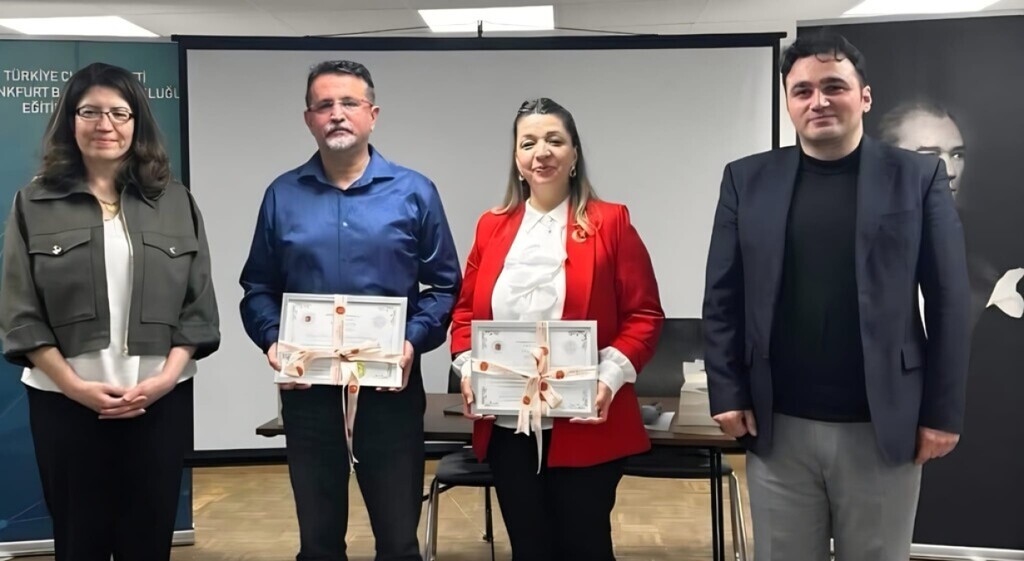 DPÜ’lü akademisyenler Frankfurt’ta Çanakkale ruhunu anlattı
DPÜ’lü akademisyenler Frankfurt’ta Çanakkale ruhunu anlattı