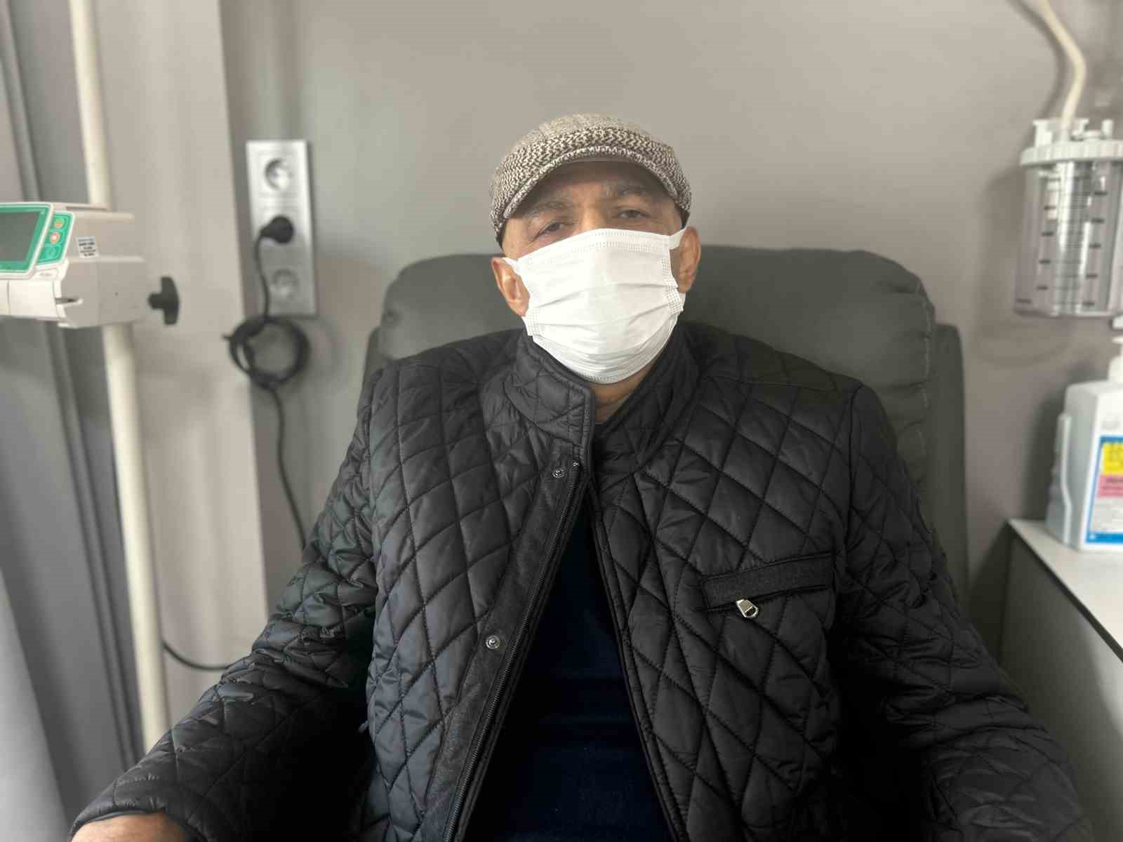 Dr. Akgül: "Kanser erken tanıyla kontrol altına alınabilen bir hastalık"
Dr. Akgül: "Kanser erken tanıyla kontrol altına alınabilen bir hastalık"