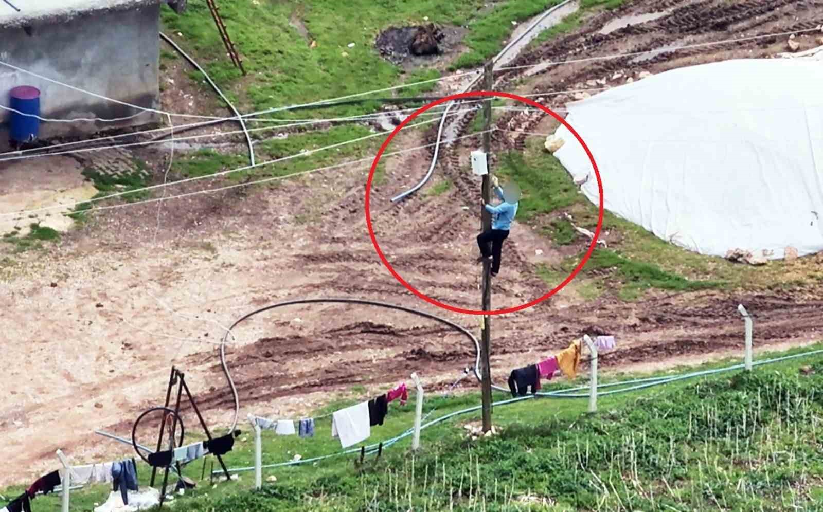 Dronu görünce kaçak hatları iptal etti
