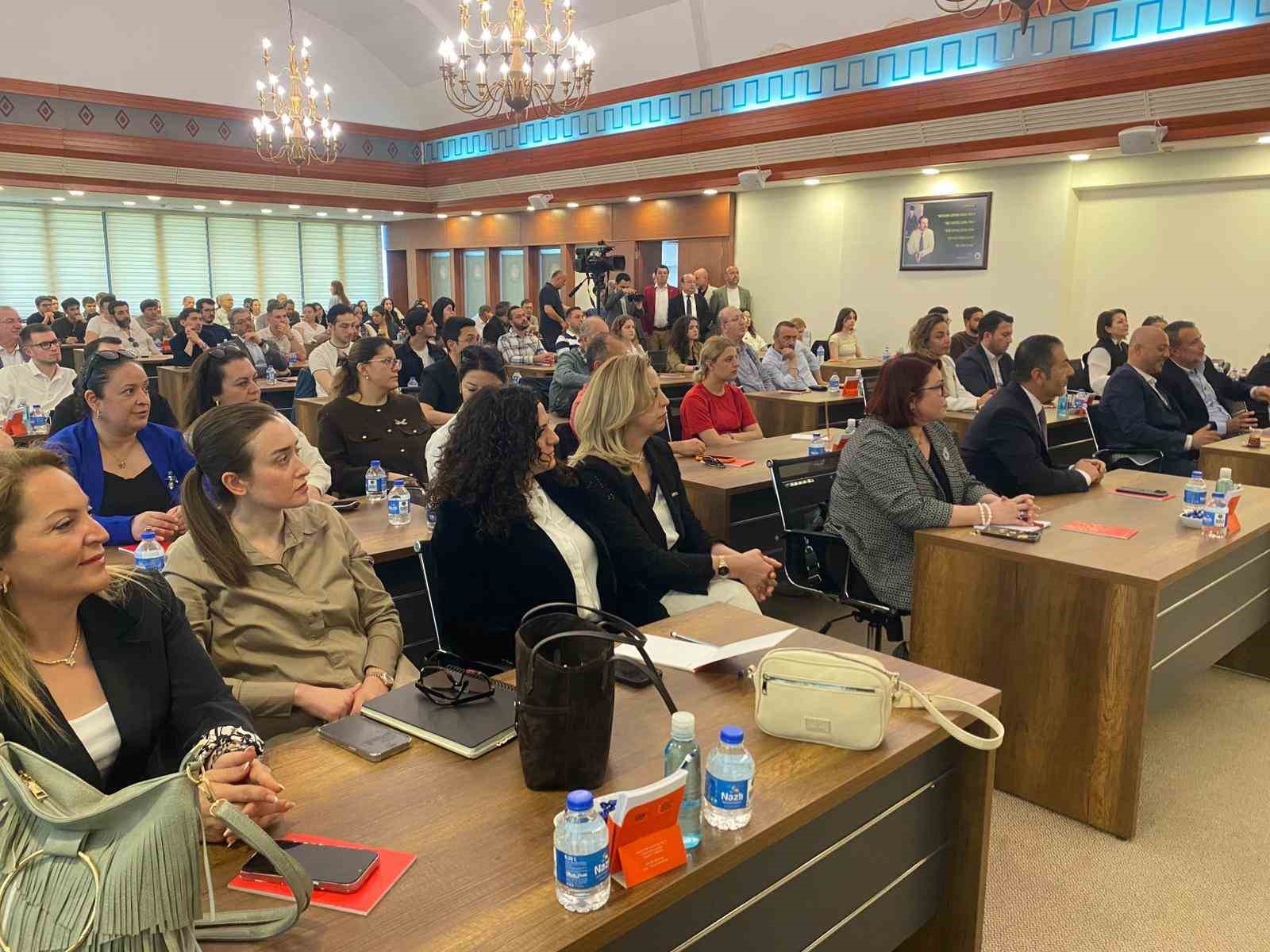 DTO Başkanı Erdoğan, ""Artık ticaretin yeni dili dijitalleşmedir ve rekabetin yeni sahası e-ticaret olmuştur"
