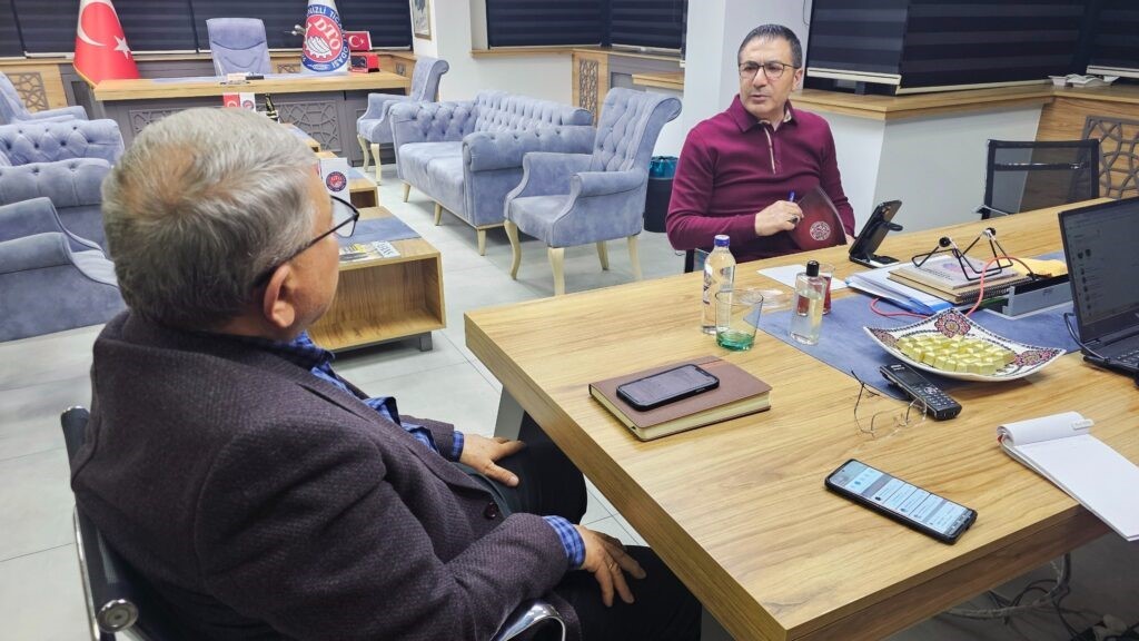 DTO Başkanı Erdoğan’ın canlı yayın yaparak desteklediği Kerem bebek ile ailesi çifte bayram yaşadı
