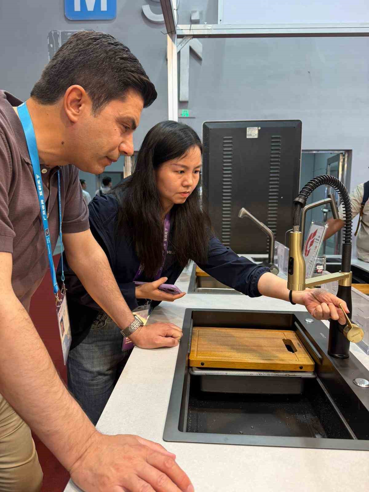 DTO’nun Denizli iş insanları heyeti, Çin Canton Fuarına katıldı
