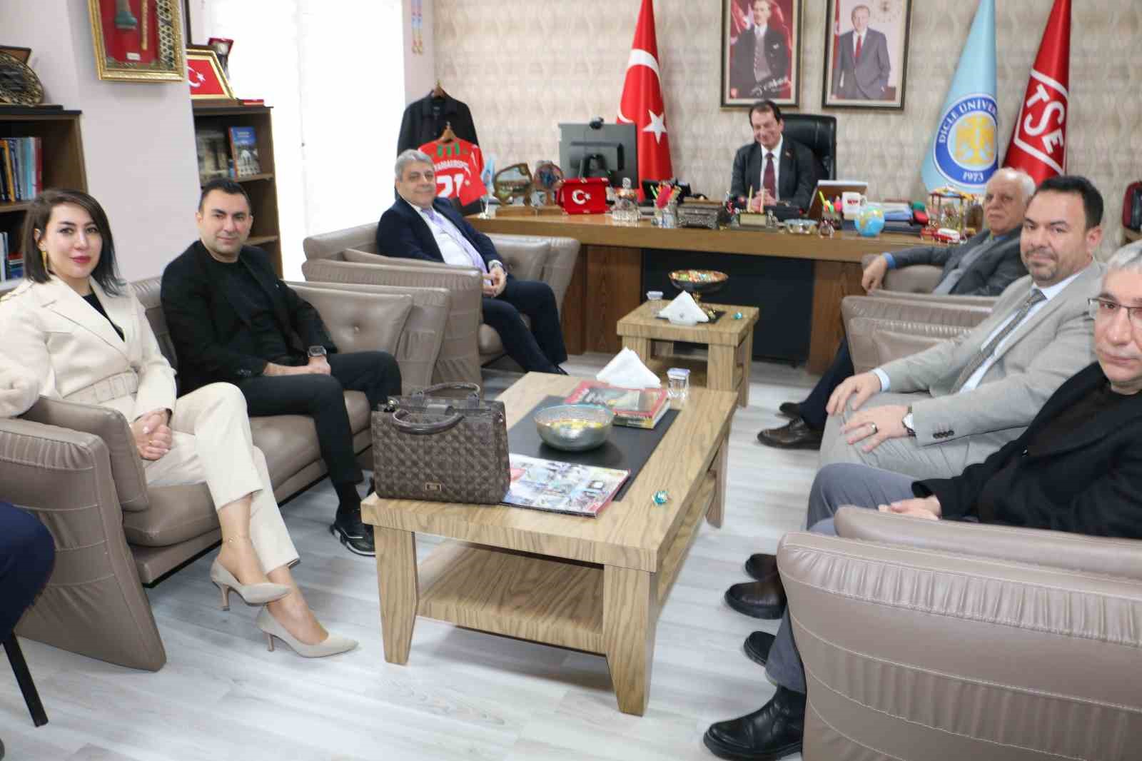 DÜ ile DİSİDER arasında üniversite-sanayi iş birliği imzaları atıldı
DÜ ile DİSİDER arasında üniversite-sanayi iş birliği imzaları atıldı