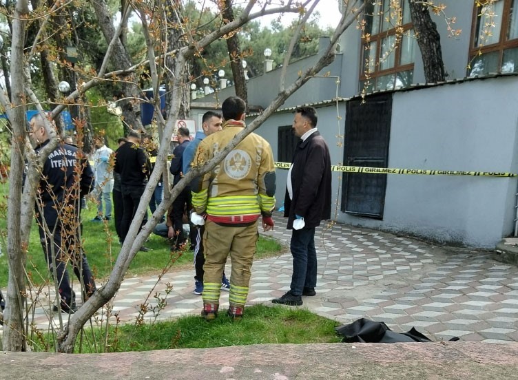 Düğün salonun depo kısmında ceset bulundu
