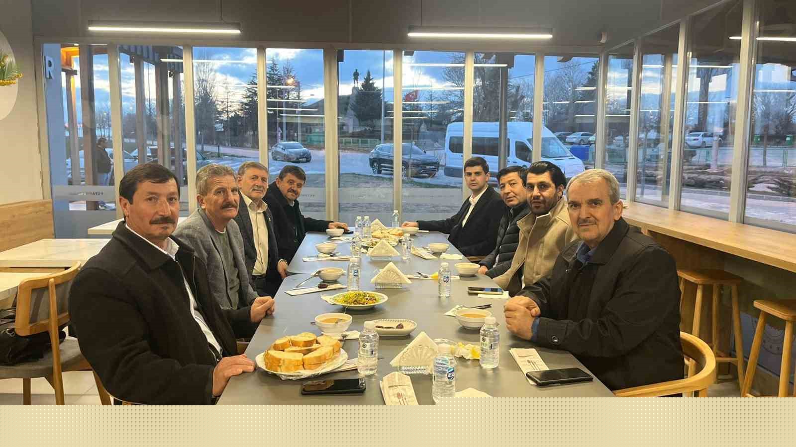 Dumlupınar’da İl Genel Meclis üyeleriyle iftar
