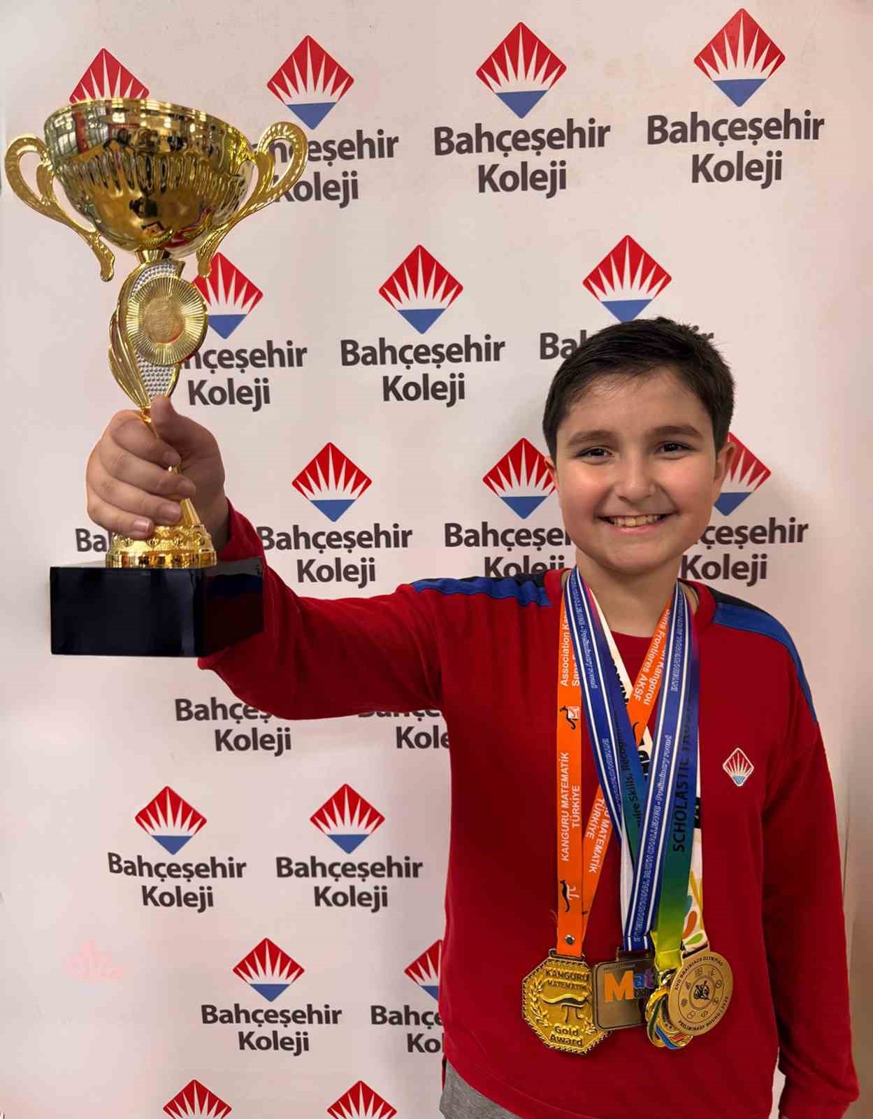 Dünya birincisi 4. sınıf öğrencisi Kerem’in hedefi Cahit Arf gibi bilim insanı olmak
