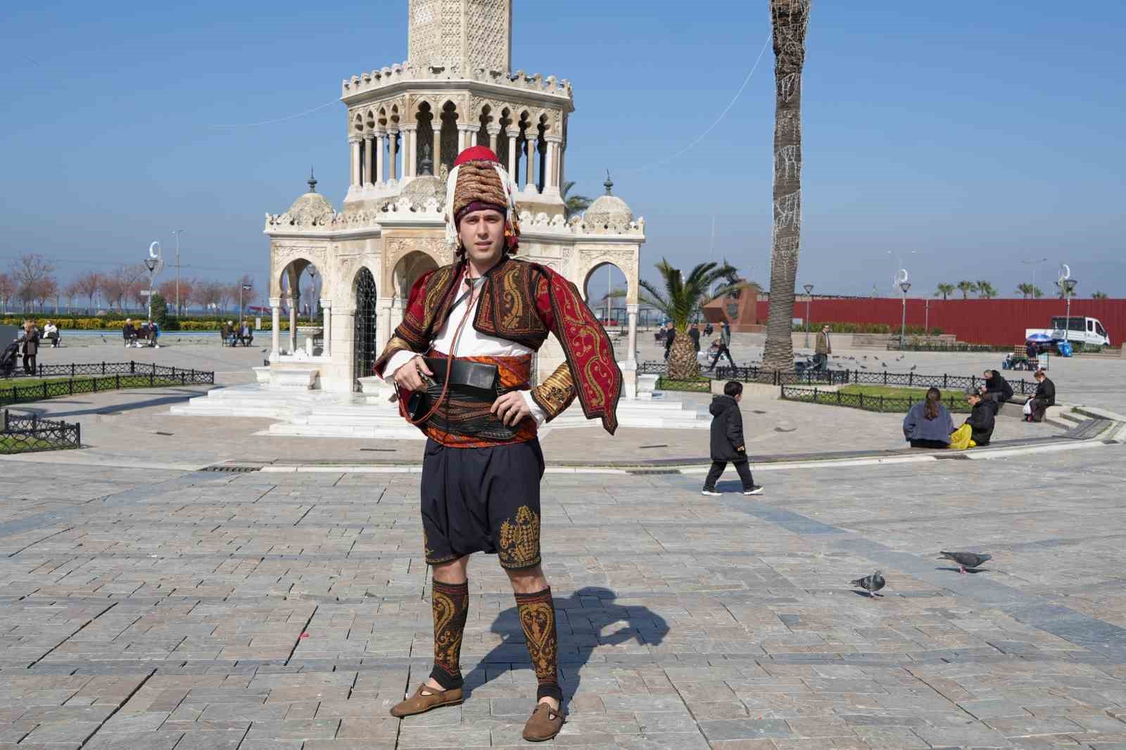 Dünya meydanlarında bir ’Efe’: Ege’nin zeybeğini Avrupa’ya taşıdı
Dünya meydanlarında bir ’Efe’: Ege’nin zeybeğini Avrupa’ya taşıdı