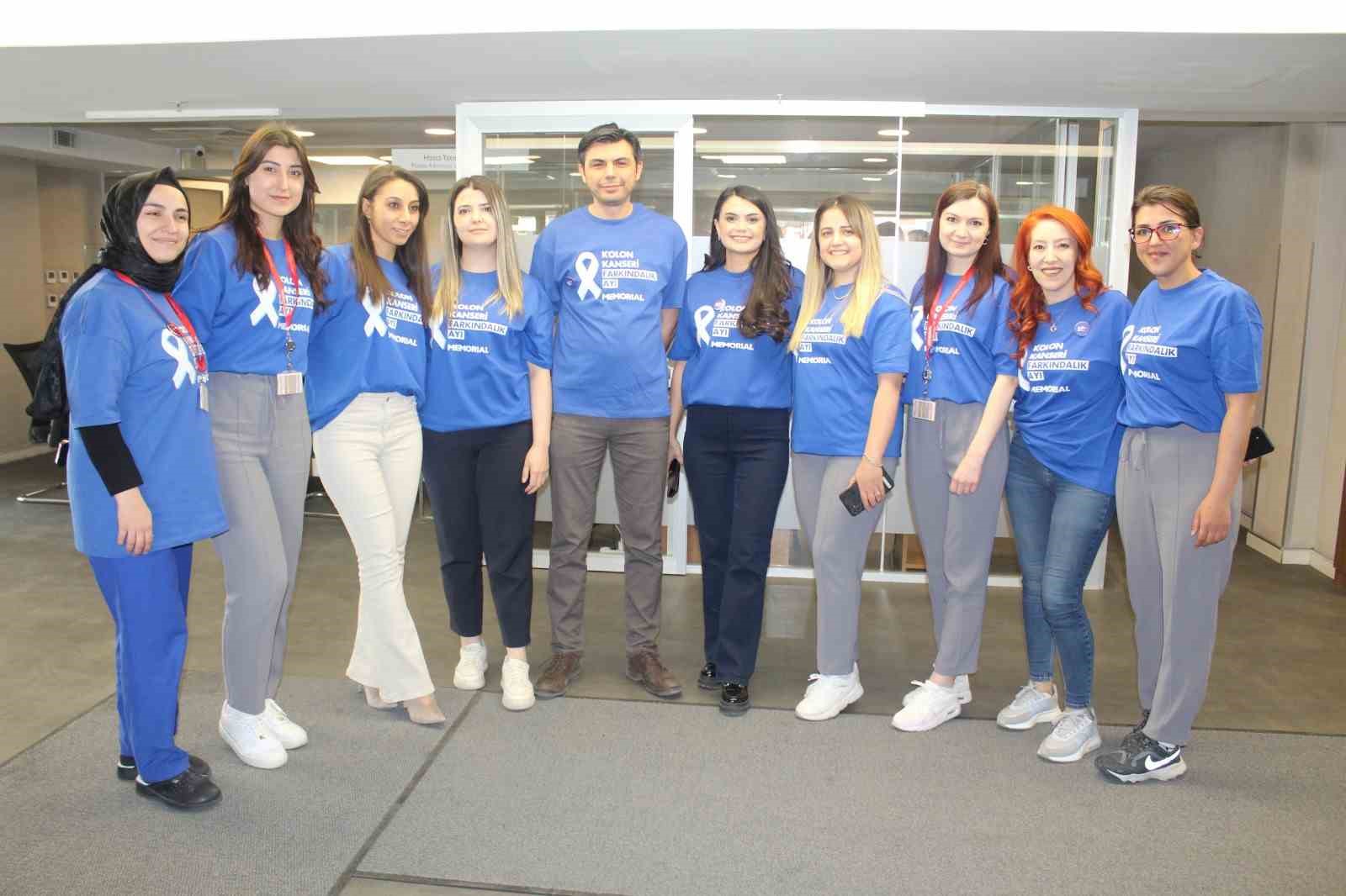 Dünyada en sık görülen 3. kanser türüne mavi tişörtlerle dikkat çektiler
