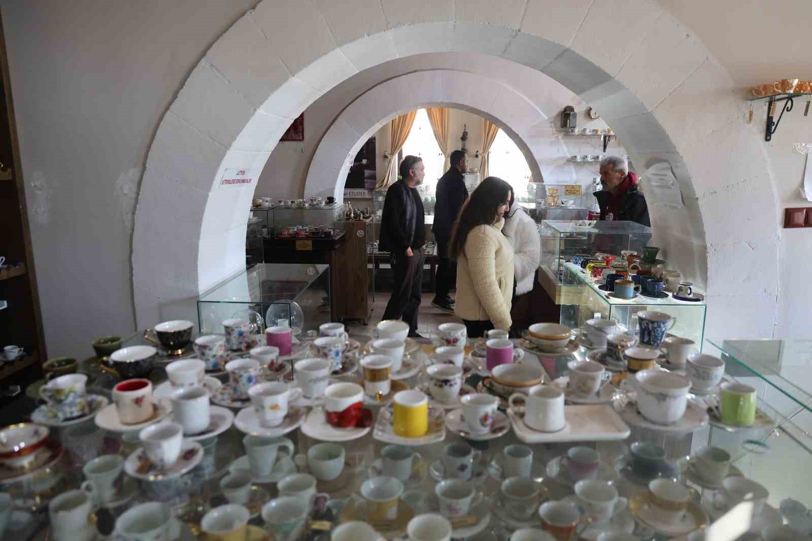 Dünyada sadece Elazığ’da olan ’Kahve Fincanı Müzesi’ 700 bin kişiyi ağırladı
