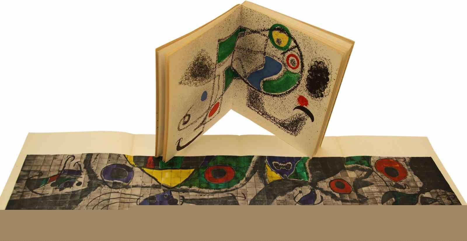 Dünyanın en küçük kitabı İzmir’de
