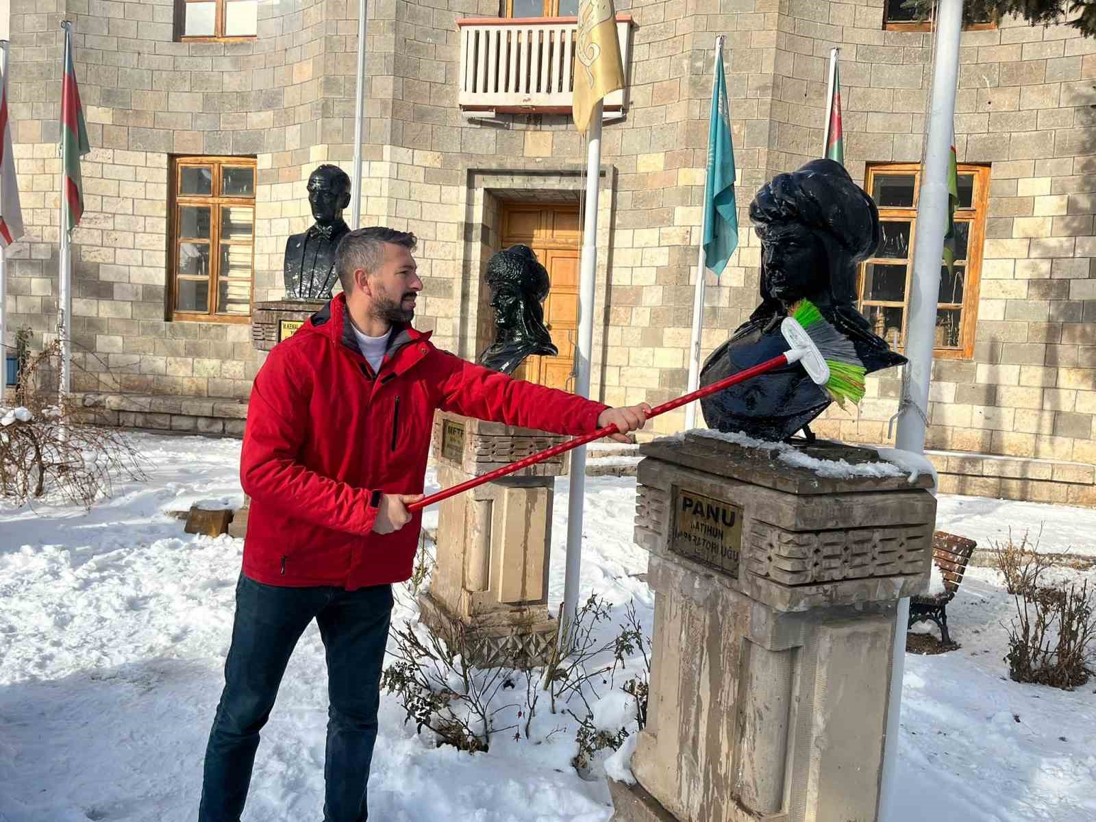 Duyarlı öğrenciden örnek davranış
